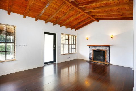 House in Miami, Florida 3 bedrooms, 142.51 sq.m. № 1955096 - photo 3