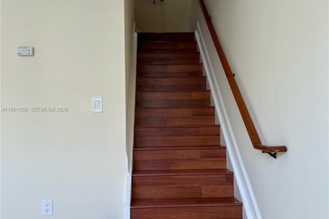 Touwnhouse à louer à Coral Springs, Floride: 3 chambres, 151.8 m2 № 2058249 - photo 7