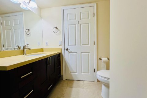 Touwnhouse à louer à Coral Springs, Floride: 3 chambres, 151.8 m2 № 2058249 - photo 18