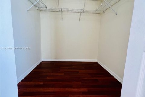 Touwnhouse à louer à Coral Springs, Floride: 3 chambres, 151.8 m2 № 2058249 - photo 9