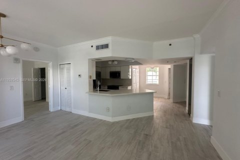 Кондоминиум с 2 спальнями в Авентура, Флорида № 2020169