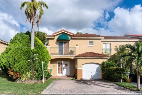 Townhouse in Miami, Florida 3 bedrooms, 171.68 sq.m. № 2018787