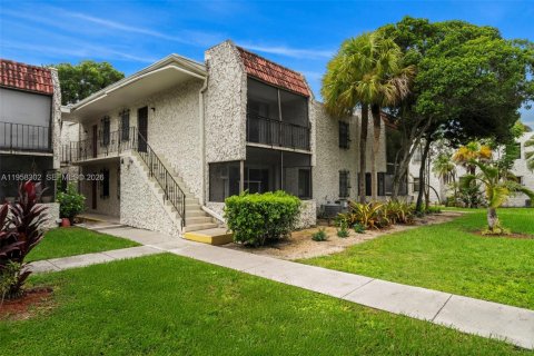 Condominio en venta en Palmetto Bay, Florida, 1 dormitorio, 52.03 m2 № 2017758 - foto 18