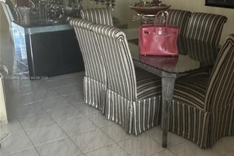 Condo in Aventura, Florida, 2 bedrooms  № 1728633 - photo 30