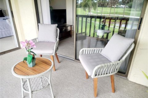 Condo in Sarasota, Florida, 2 bedrooms № 2167417 - photo 26