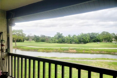 Condo in Sarasota, Florida, 2 bedrooms № 2167417 - photo 28
