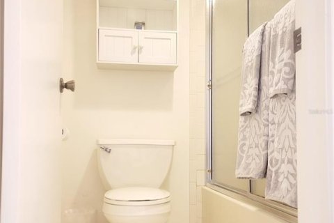 Condo in Sarasota, Florida, 2 bedrooms № 2167417 - photo 14