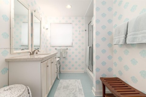 House in Jupiter Island, Florida 5 bedrooms, 273.6 sq.m. № 1974328 - photo 25