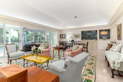 House in Jupiter Island, Florida 5 bedrooms, 273.6 sq.m. № 1974328 - photo 9