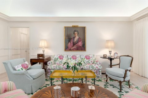 House in Jupiter Island, Florida 5 bedrooms, 273.6 sq.m. № 1974328 - photo 8