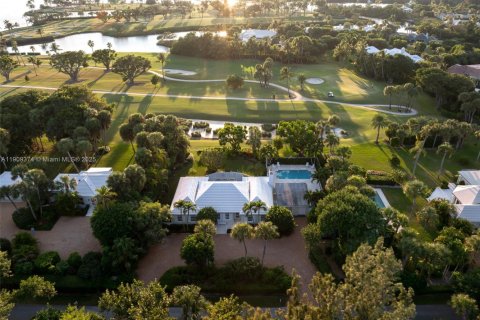House in Jupiter Island, Florida 5 bedrooms, 273.6 sq.m. № 1974328 - photo 29