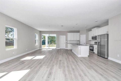 Casa en venta en Summerfield, Florida, 4 dormitorios, 184.88 m2 № 1813352 - foto 5