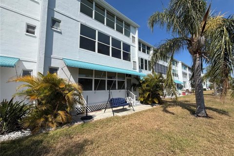 Condo in South Pasadena, Florida, 2 bedrooms  № 2094603 - photo 23