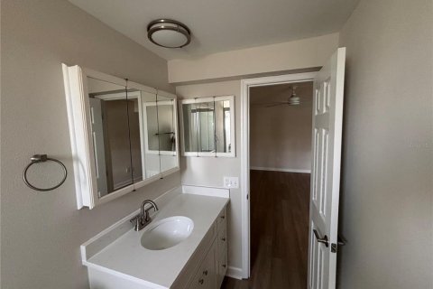 Condo in South Pasadena, Florida, 2 bedrooms  № 2094603 - photo 10