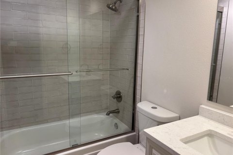Condo in South Pasadena, Florida, 2 bedrooms  № 2094603 - photo 9