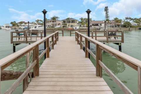 Condo in South Pasadena, Florida, 2 bedrooms  № 2094603 - photo 30