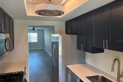 Condo in South Pasadena, Florida, 2 bedrooms  № 2094603 - photo 7