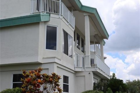 House in Hernando Beach, Florida 3 bedrooms, 269.04 sq.m. № 1802371 - photo 5