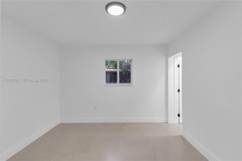 Casa en venta en Miami, Florida, 4 dormitorios, 142.88 m2 № 2172594 - foto 22