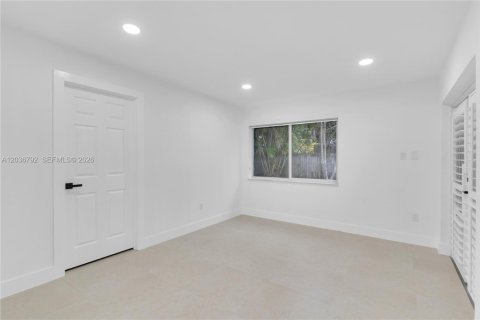 Casa en venta en Miami, Florida, 4 dormitorios, 142.88 m2 № 2172594 - foto 14