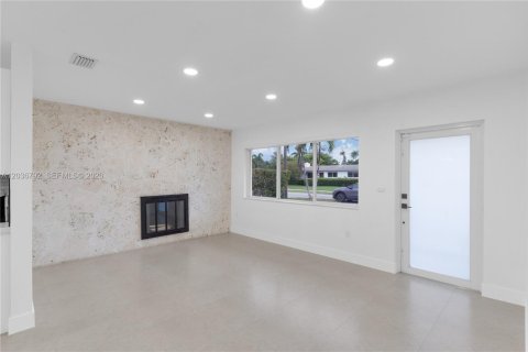 Casa en venta en Miami, Florida, 4 dormitorios, 142.88 m2 № 2172594 - foto 6