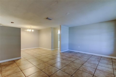 Casa en venta en Port Richey, Florida, 3 dormitorios, 102.19 m2 № 1872823 - foto 5