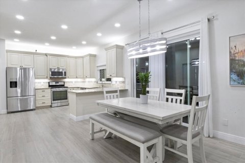 Villa ou maison à vendre à Bradenton, Floride: 6 chambres, 356.56 m2 № 1652406 - photo 5