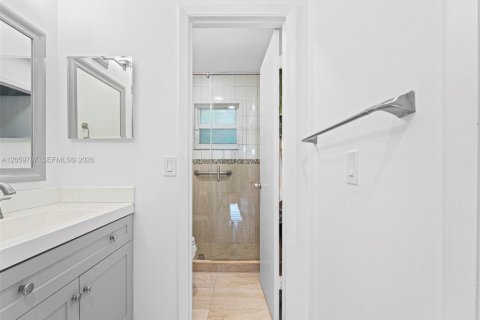 Villa ou maison à vendre à Miami, Floride: 3 chambres, 129.69 m2 № 2259799 - photo 20