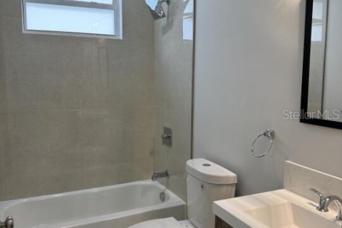 Casa en venta en Indian lake estates, Florida, 3 dormitorios, 204.38 m2 № 1790020 - foto 20