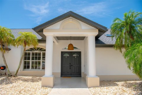 House in Venice, Florida 3 bedrooms, 187.66 sq.m. № 1926893 - photo 7