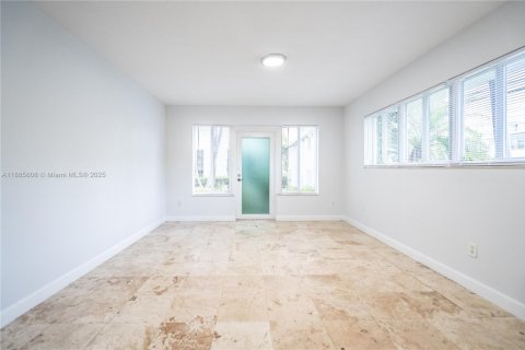 Appartement à louer à Miami Beach, Floride: 1 chambre, 74.32 m2 № 1931602 - photo 5