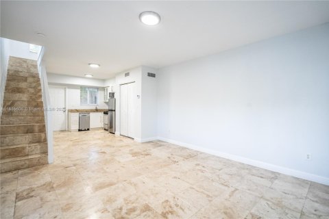 Appartement à louer à Miami Beach, Floride: 1 chambre, 74.32 m2 № 1931602 - photo 6
