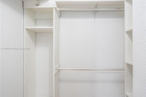Appartement à louer à Miami Beach, Floride: 1 chambre, 74.32 m2 № 1931602 - photo 17
