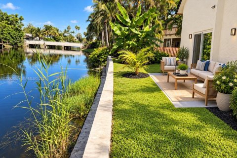 Villa ou maison à vendre à Plantation, Floride: 4 chambres, 240.43 m2 № 2428085 - photo 16