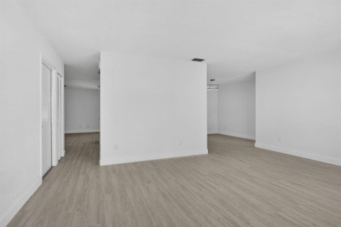 Casa en venta en Royal Palm Beach, Florida, 3 dormitorios, 224.64 m2 № 2246019 - foto 8