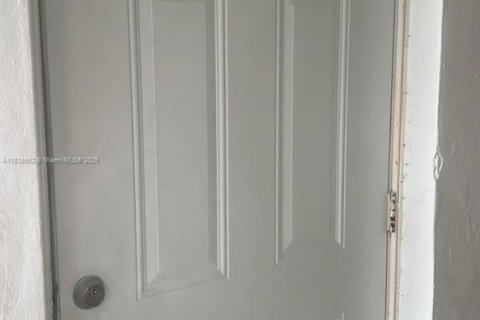 Immobilier commercial à vendre à Miami, Floride: 206.8 m2 № 2039340 - photo 23