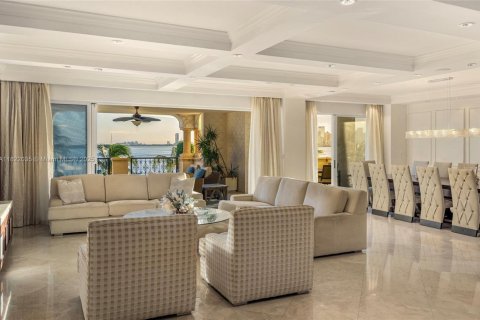 Купить кондоминиум в Майами-Бич, Флорида 4 спальни, 352.1м2, № 1980615 - фото 8