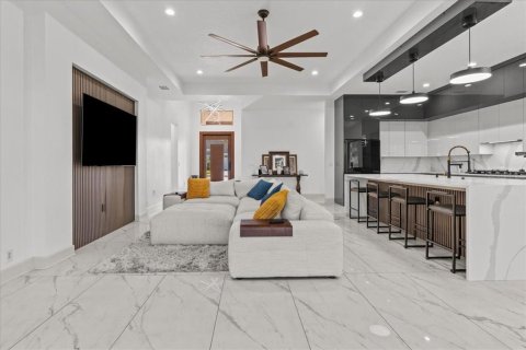 Villa ou maison à vendre à Auburndale, Floride: 4 chambres, 222.97 m2 № 1909674 - photo 15