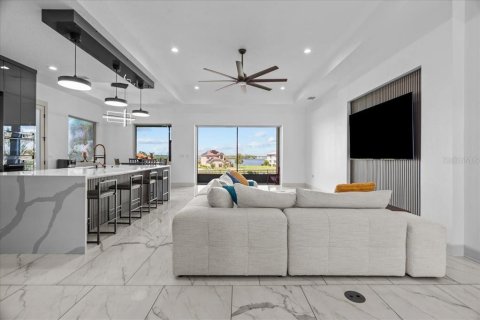 Villa ou maison à vendre à Auburndale, Floride: 4 chambres, 222.97 m2 № 1909674 - photo 9