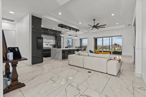 Villa ou maison à vendre à Auburndale, Floride: 4 chambres, 222.97 m2 № 1909674 - photo 5