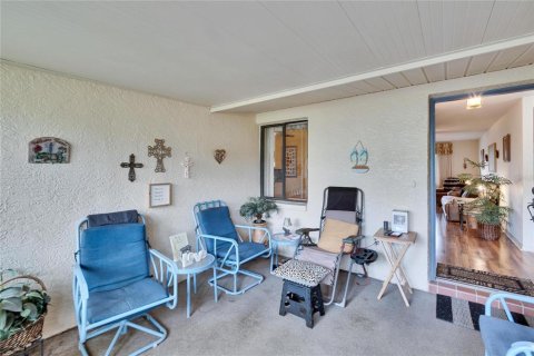 Condo in Sun City Center, Florida, 2 bedrooms  № 1509603 - photo 7