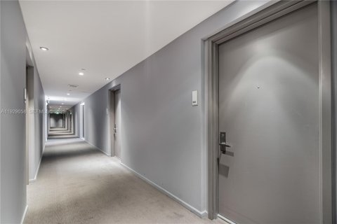 Снять в аренду кондоминиум в Майами, Флорида 33.63м2, № 1987450 - фото 17