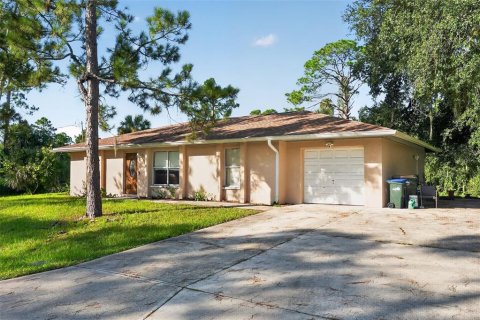 House in North Port, Florida 4 bedrooms, 141.03 sq.m. № 2310377