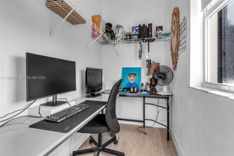 Снять в аренду виллу или дом в Майами, Флорида 5 спален, № 2023852 - фото 18