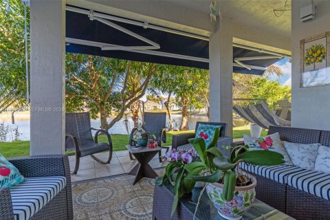 Снять в аренду виллу или дом в Майами, Флорида 5 спален, № 2023852 - фото 30