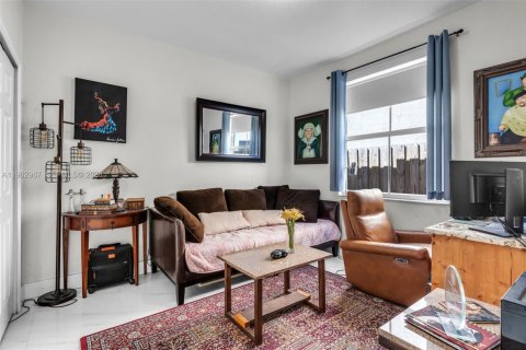 Снять в аренду виллу или дом в Майами, Флорида 5 спален, № 2023852 - фото 15