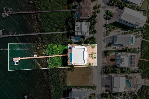 Casa en venta en Key Largo, Florida, 5 dormitorios, 447.97 m2 № 2035712 - foto 3