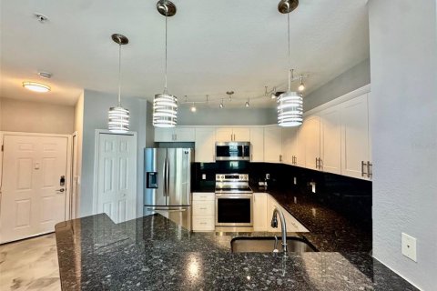 Copropriété à vendre à Sarasota, Floride: 3 chambres, 129.04 m2 № 1619009 - photo 2