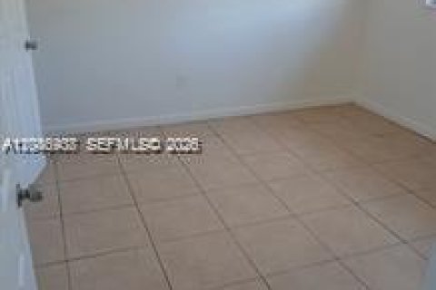 Copropriété à louer à Miami, Floride: 2 chambres № 2357602 - photo 8