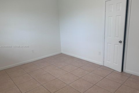 Copropriété à louer à Miami, Floride: 2 chambres № 2357602 - photo 11